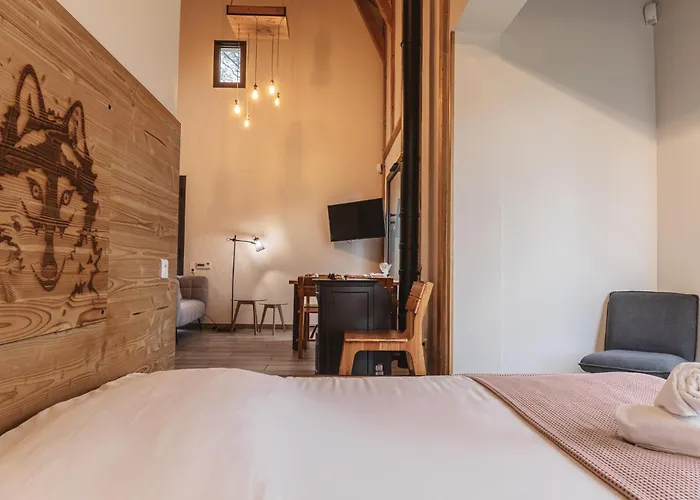 Les Tanieres Du Gevaudan - Avec Les Loups Casa de Férias